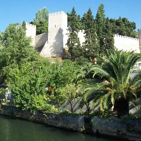Homestay Casa Das Hortenses Torres Novas